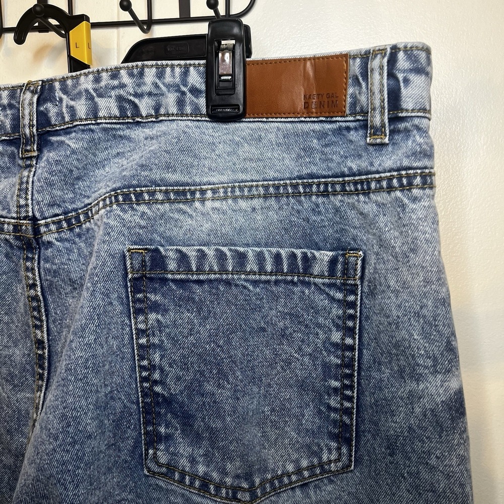 Nasty Gal Plus Size Light Wash Denim Jeans Size UK 22 US 18 100% Cotton Distress - Picture 7 of 10